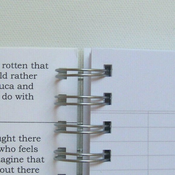 LITERARY LABRADOR "Frida Kahlo" Notebook - Picture 6 of 10